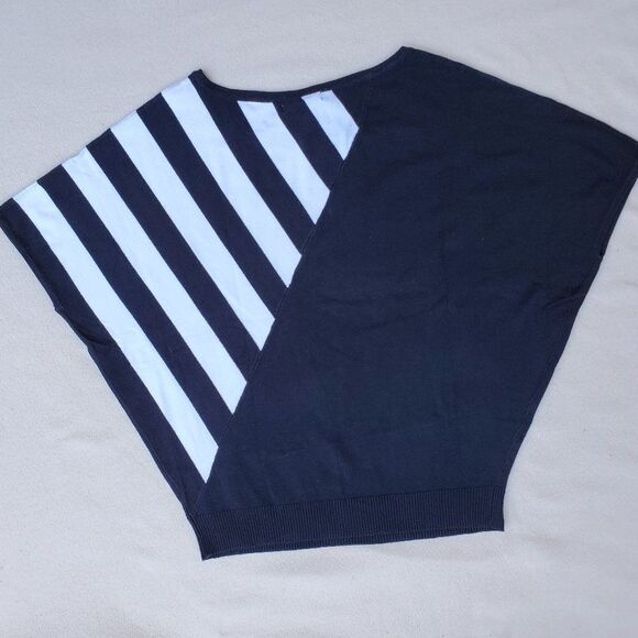 Chelsea & Theodore black/white batwing sweater - Picture 6 of 8